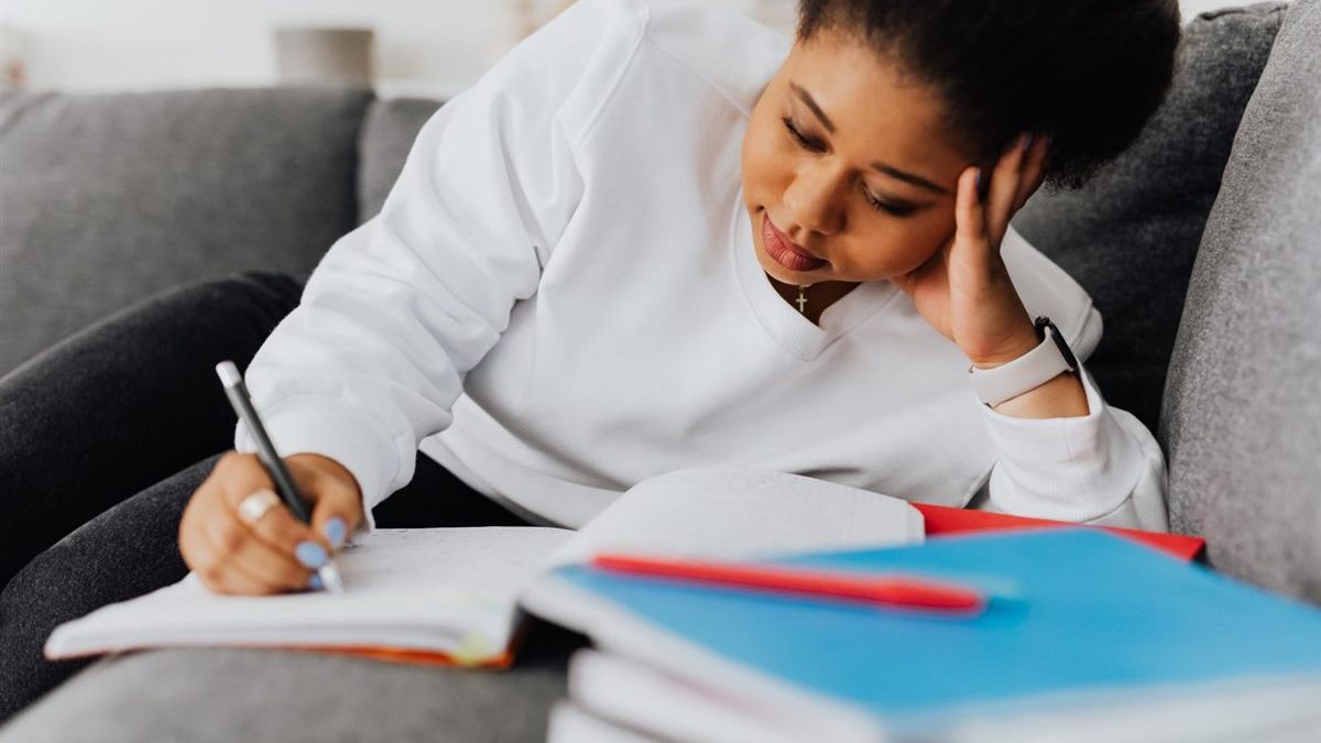 KJSEA English: Where Composition and Functional Writing Marks Actually Sit
