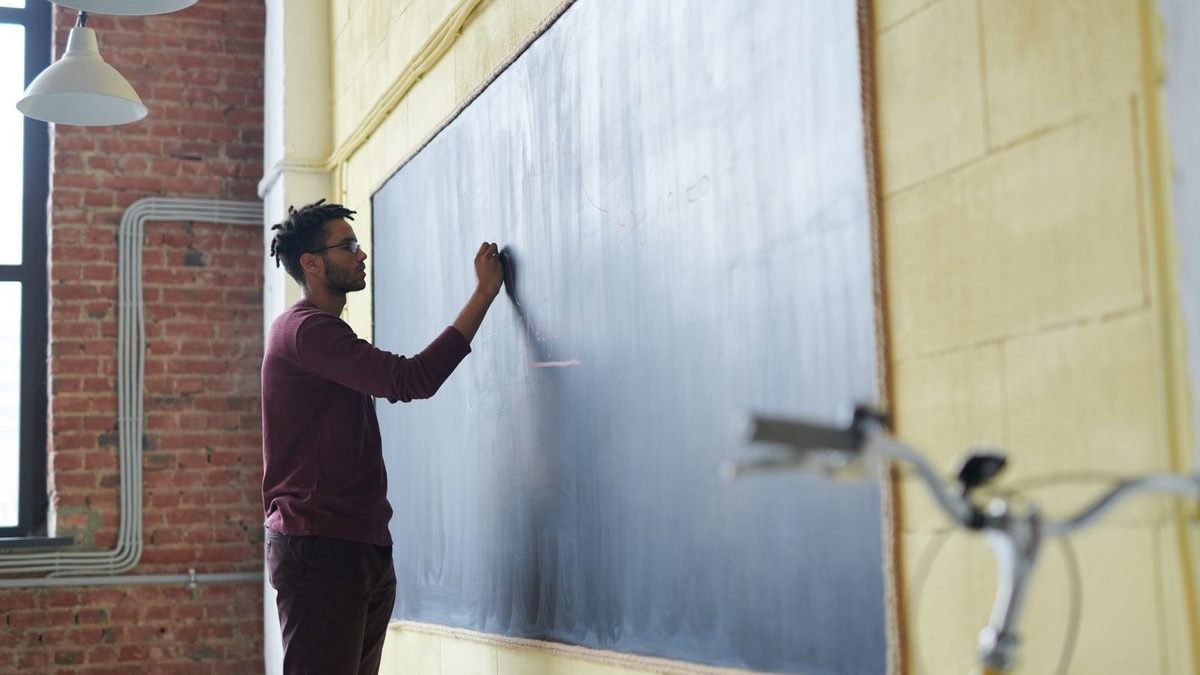 For Teachers: Writing End of Year CBC Report Card Comments That Parents Actually Understand